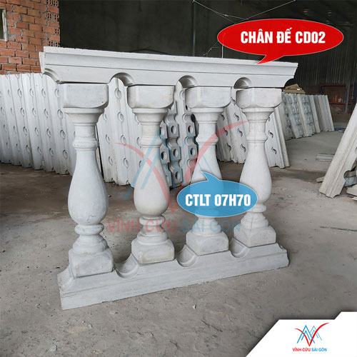 Lục bình CTLT 07H70 kết hợp với chân đế CD02 Lục bình CTLT 07H70 kết hợp với chân đế CD02